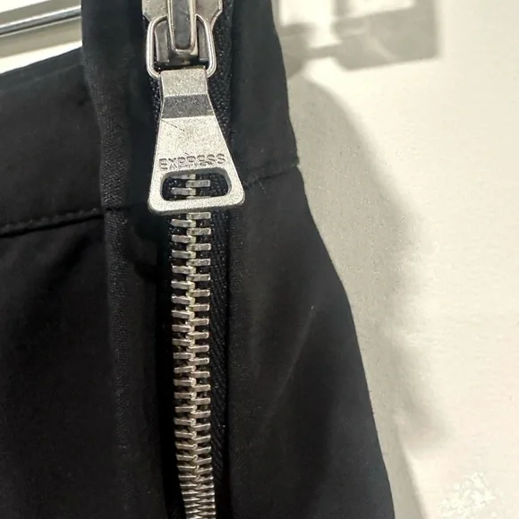 Express Black Skinny Cropped Pant - Picture 4 of 10